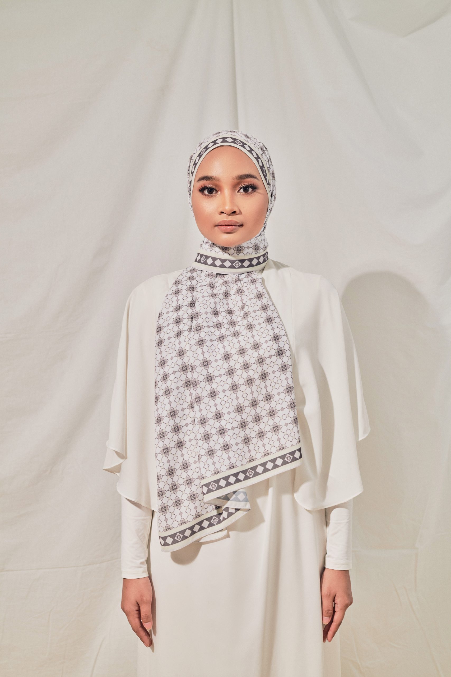 211123 – PetraScarves 321